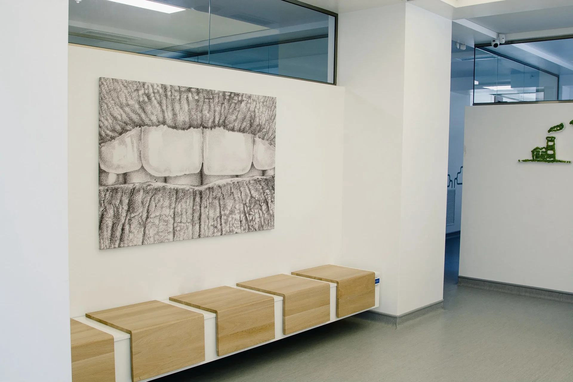Zona de recepție a clinicii Uzina de Zâmbete Tătărași